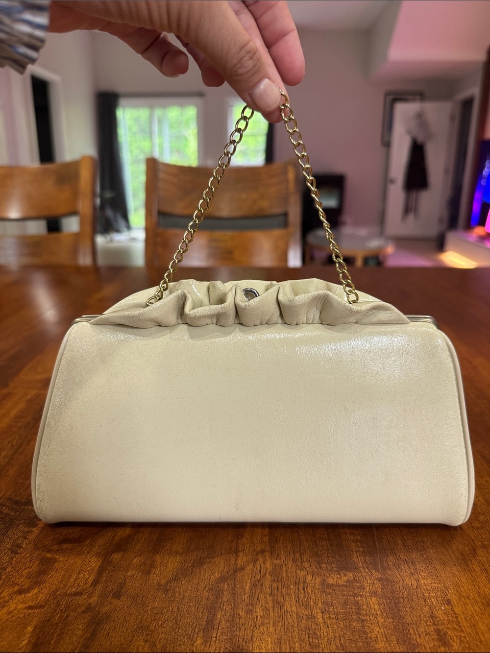 Vintage Cream Chain-Handle Women's Shoulder Bag